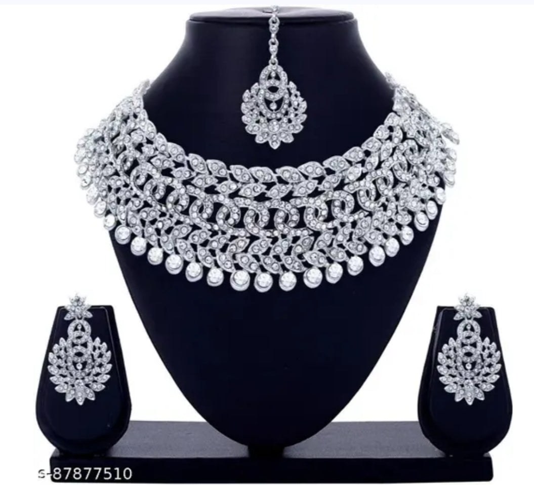Diamond jewellery set DS08