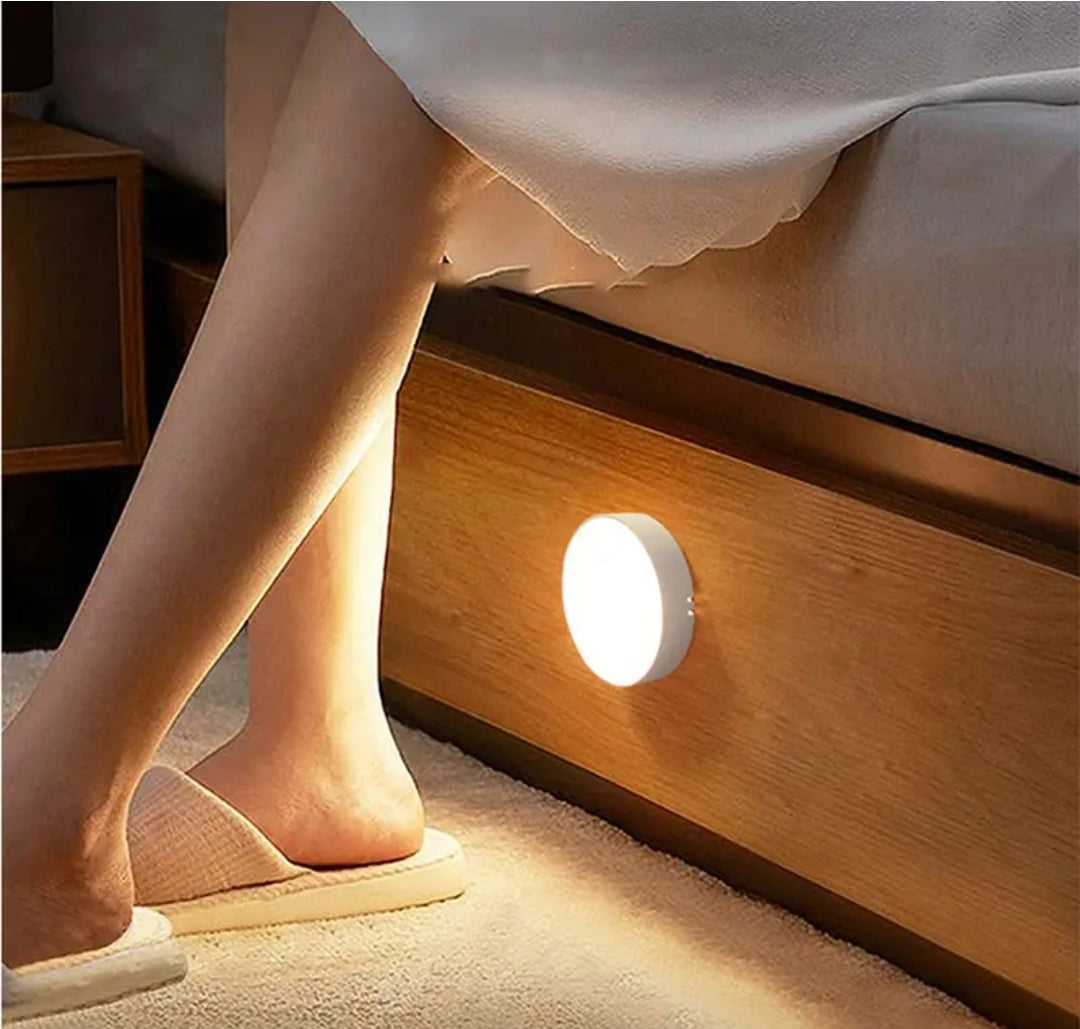 Wireless self adhesive sensor motion light DM294