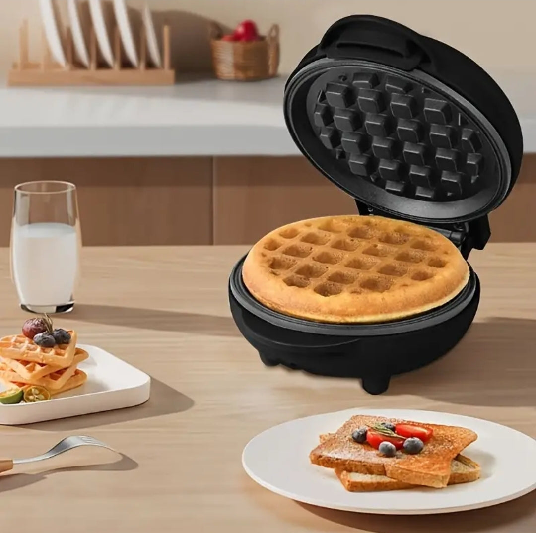 Waffle Maker DM113