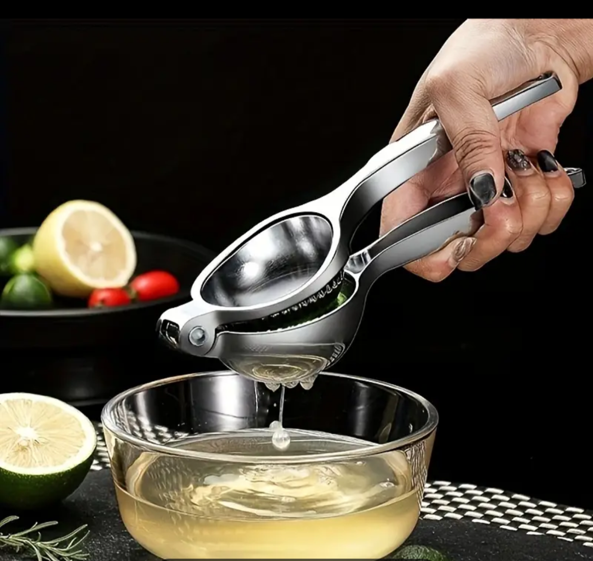 Lemon squeezer DM879